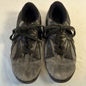 TUK 10 BLACK SNEAKERS